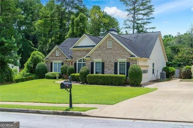 Cheap SADDLE TREE Real Estate