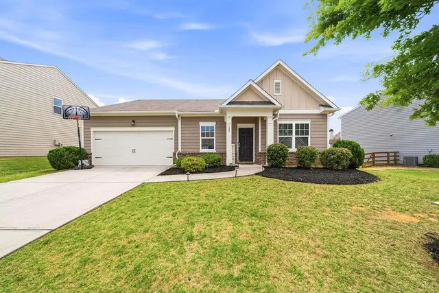 Popular MERIWETHER PLACE Real Estate