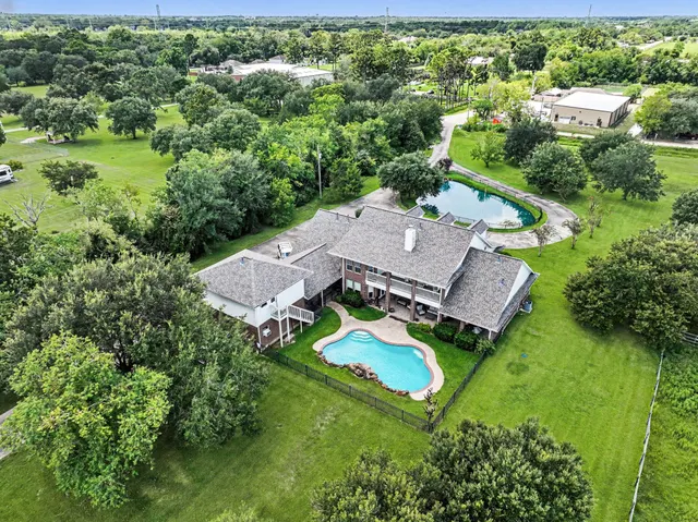 Popular Castell Real Estate