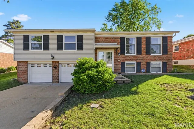 Popular Indian Hills South Real Estate