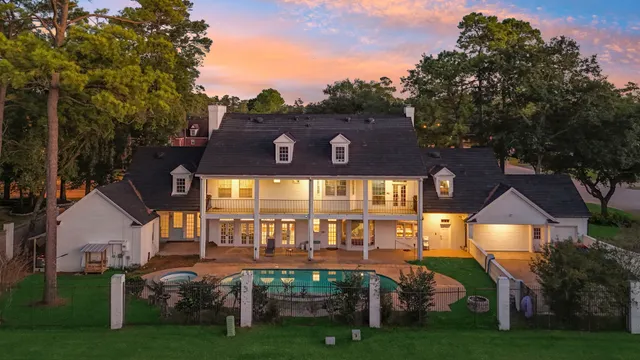 Popular Northgate Forest Real Estate