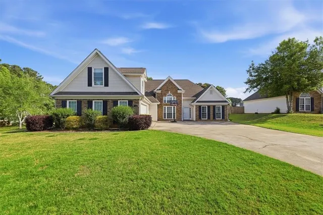 Popular Pebble Brook Real Estate