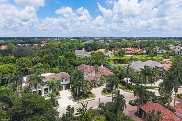 Cheap BAY COLONY SHORES Real Estate