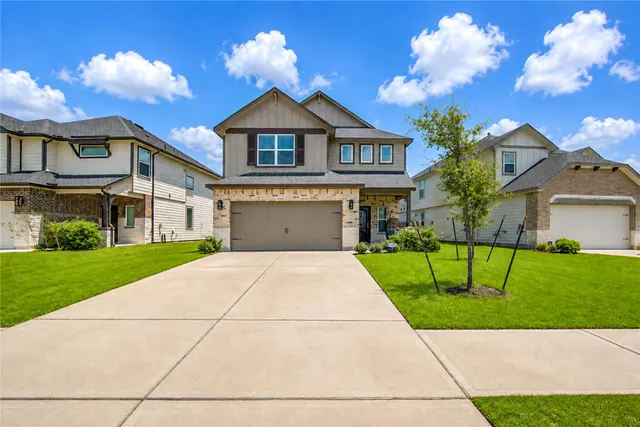 Popular Winfield Lakes North Sec 7 Real Estate