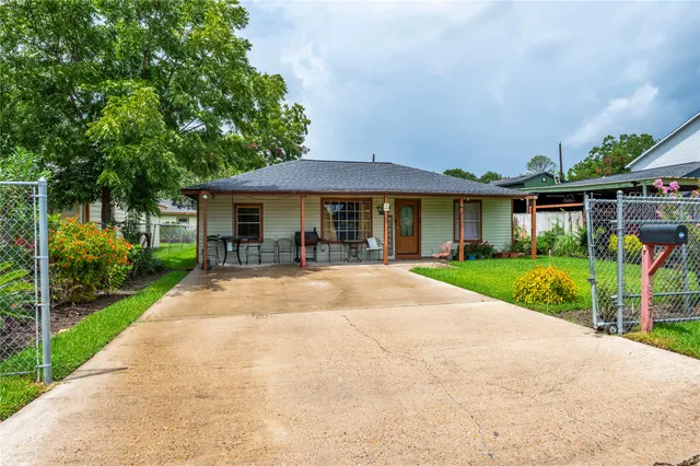 Popular South Park Sec 02 Real Estate
