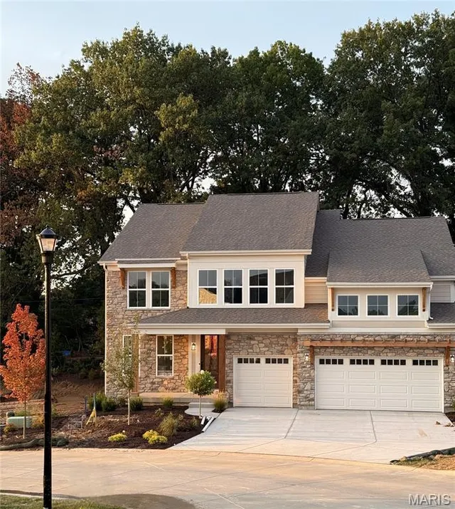 Popular Parkway Central Real Estate