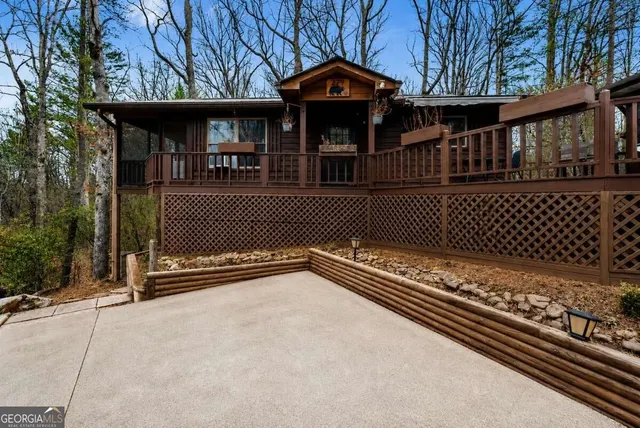 Expensive Cindy Cove Real Estate