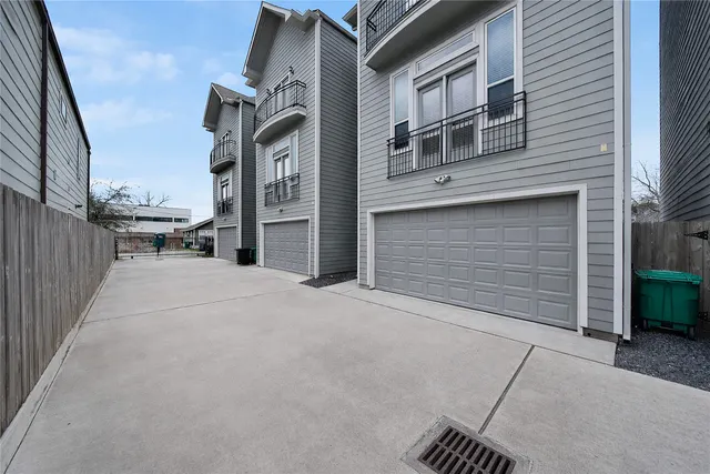 Popular East 28th Street Manor Real Estate