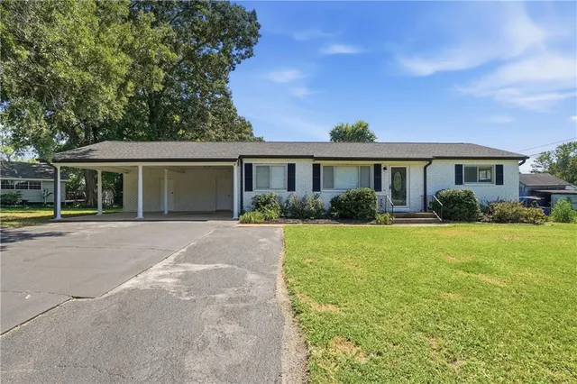 Cheap Waverly Park Real Estate