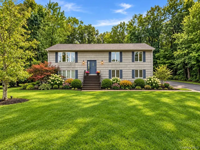 Popular Pine Tree Gardens Real Estate
