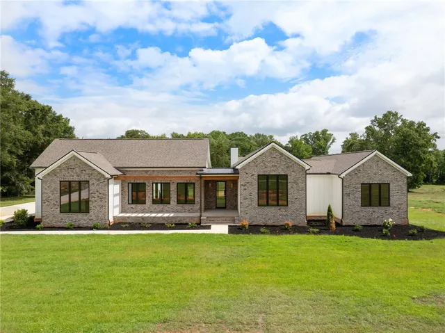 Expensive Pelzer Real Estate