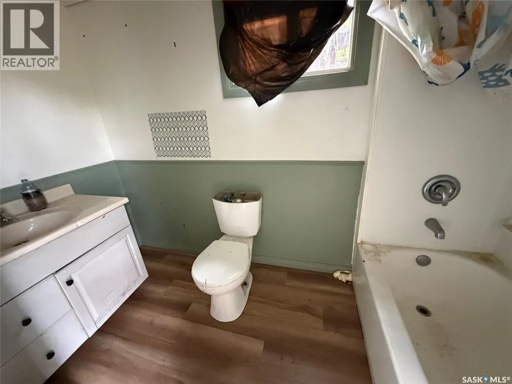 Listing Thumbnail Image 6