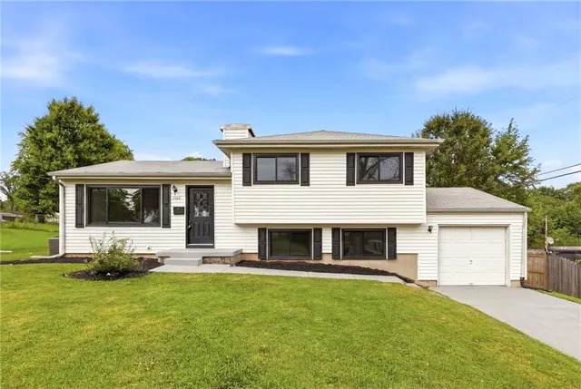 Popular Meadowbrook North Real Estate