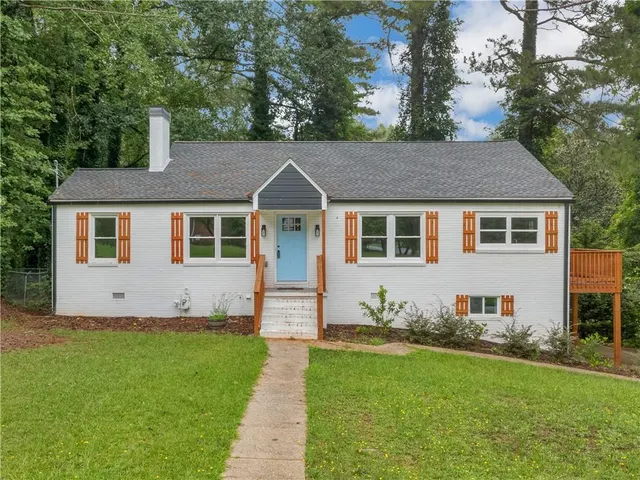 Popular CENTRA VILLA Real Estate