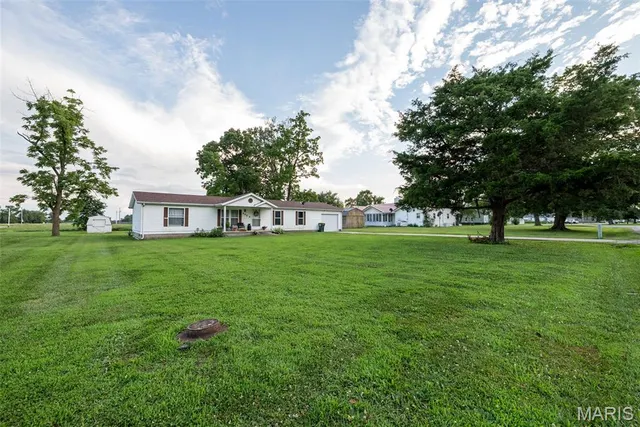 Popular Patoka Real Estate