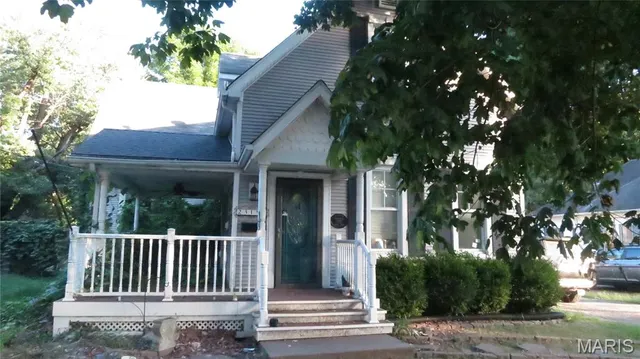 Popular Debows Add Real Estate