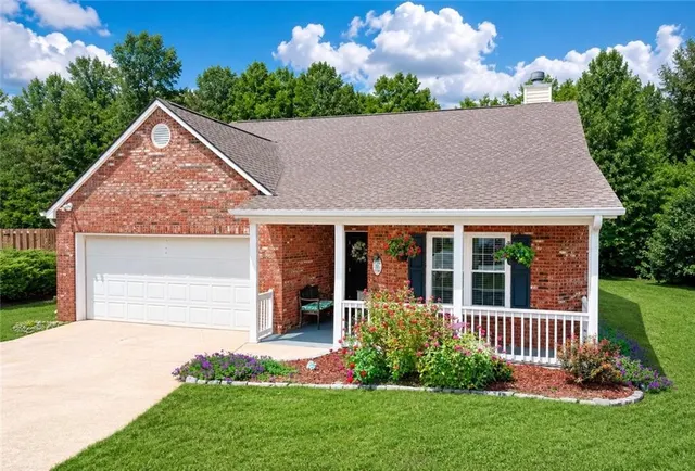 Popular Bay Creek Commons Real Estate
