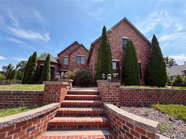 Popular Fox Creek Estates Real Estate
