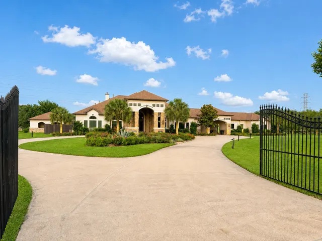 Popular Oak Hill Estates Sec 1 Real Estate