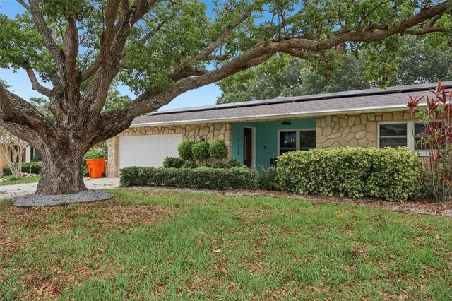 Popular OAKHURST PARK Real Estate