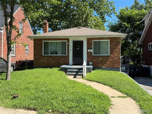 Cheap Pershing Heights Real Estate