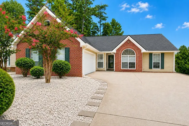Cheap Sterling Trace Real Estate
