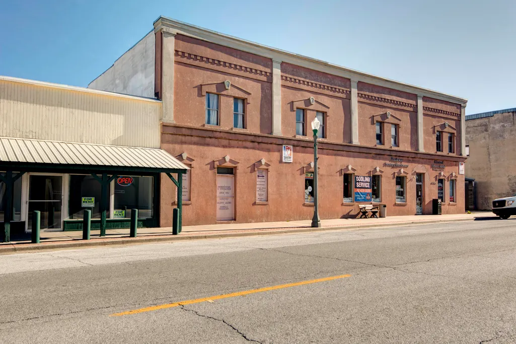23 W Olive St,Unit Aurora, Aurora, MO 65605