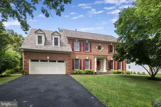 Expensive Quince Orchard Knolls Real Estate