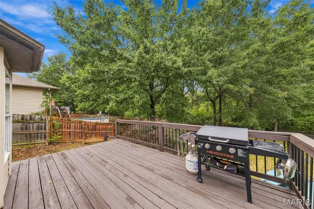 Listing Thumbnail Image 54