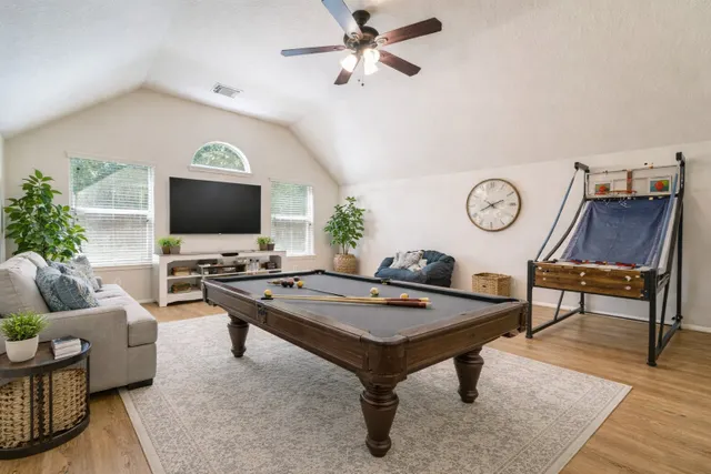 Popular Sienna Village Real Estate
