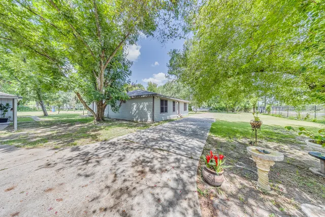 Popular Magnolia Gardens Real Estate