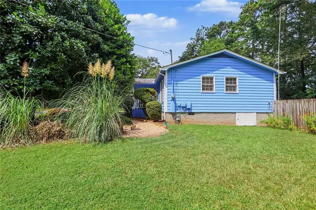Popular PINE HAVEN -M154 Real Estate