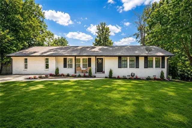Popular North Winder Real Estate
