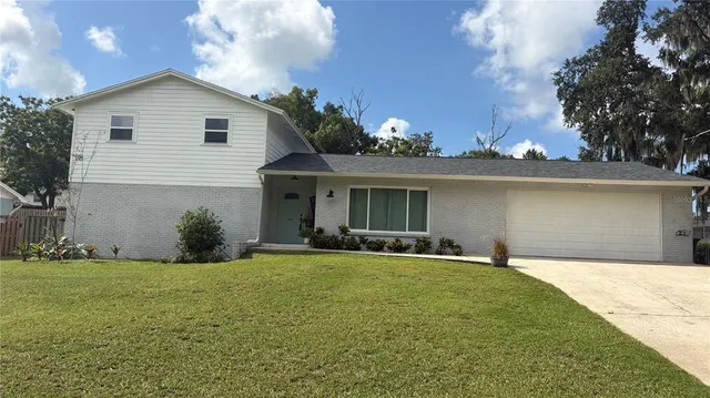 Popular OAKLAN SUBDIVISION Real Estate