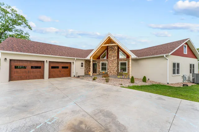 Popular Mills Hollow Estates Real Estate