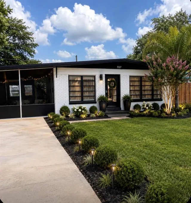 Popular FLORAL GARDENS UNIT 1 Real Estate