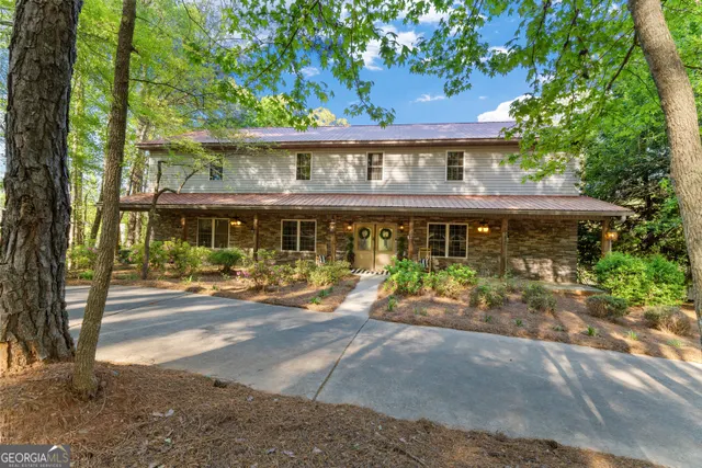 Popular Edgewater Cove Real Estate