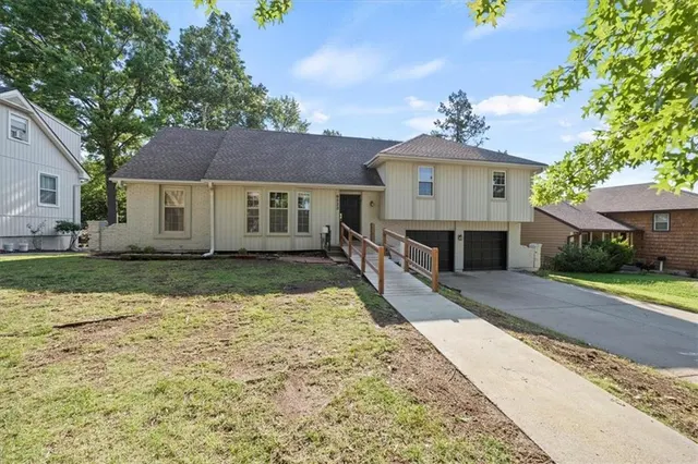 Popular Park Estates Real Estate