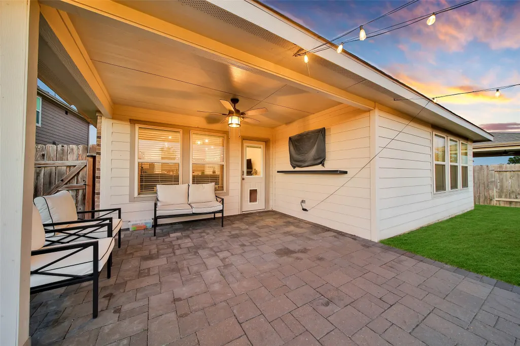 Listing Thumbnail Image 38