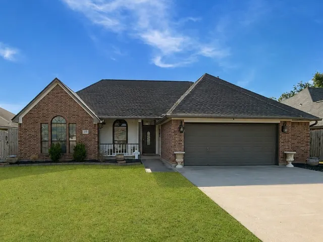 Popular College Park Estates Sec 5 Real Estate