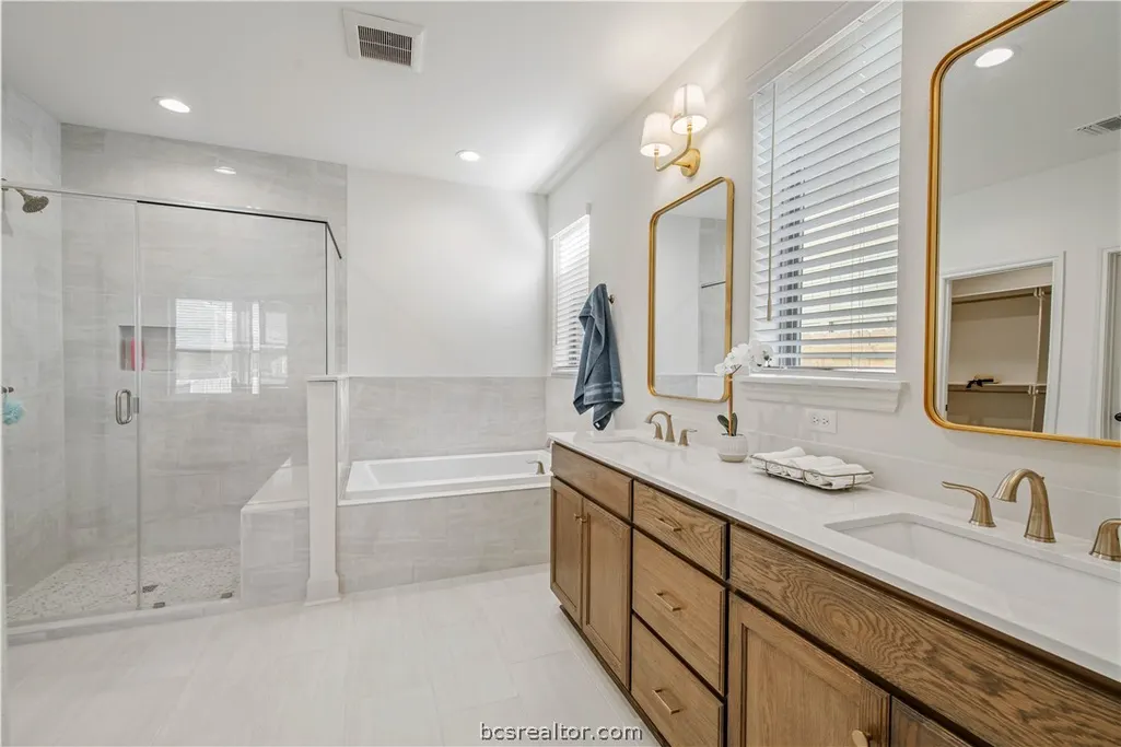 Listing Thumbnail Image 15