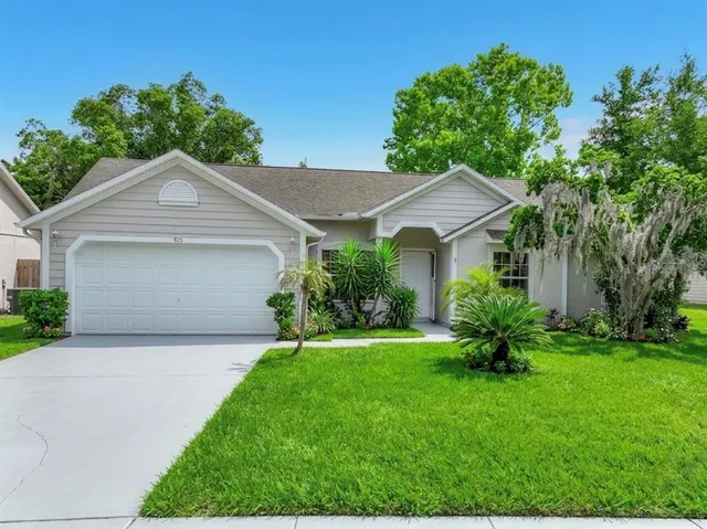 Popular MIDDLETON OAKS Real Estate