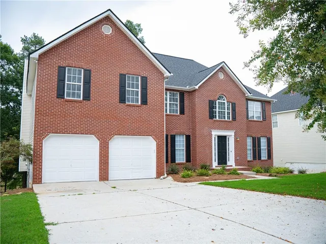 Popular Pinehurst At Lakeview Real Estate