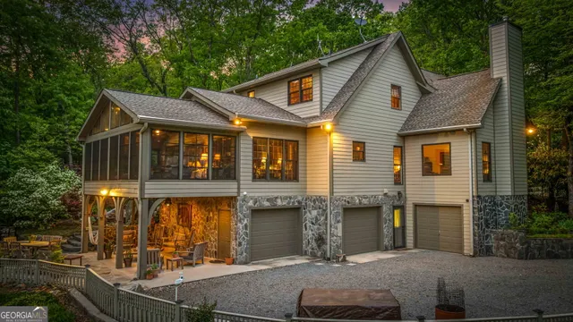 Expensive Chatsworth Real Estate