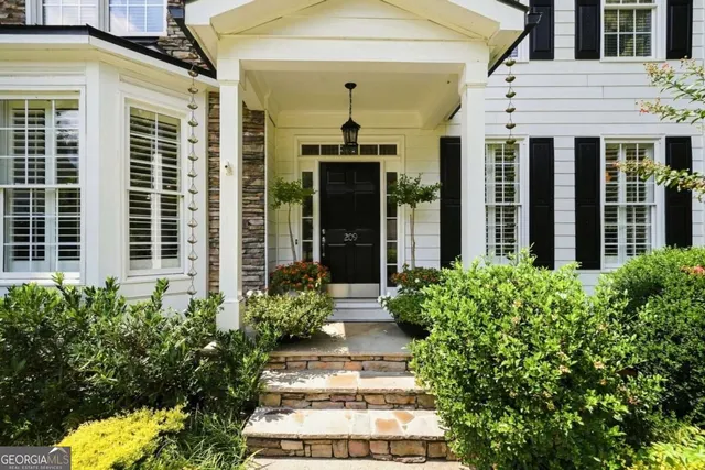 Expensive Birmingham Manor Real Estate