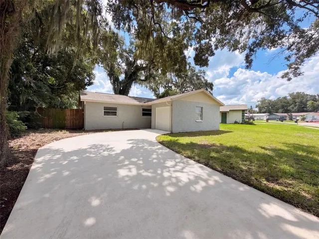 Popular BRANDON ESTATES Real Estate