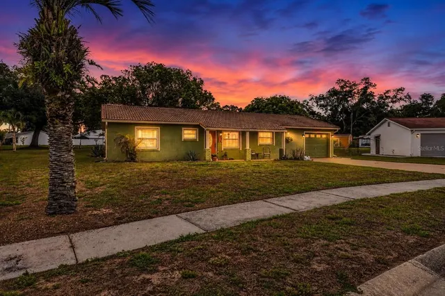 Popular LAKE DOROTHEA GROVE Real Estate