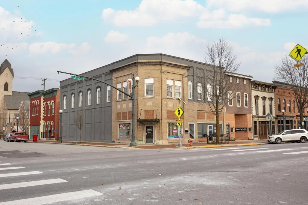 50-52 MAIN ST, London, OH 43140