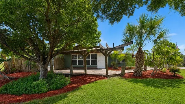 Cheap PEACE RIVER SHORES Real Estate