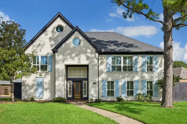 Popular Green Tee Terrace Sec 03 Real Estate